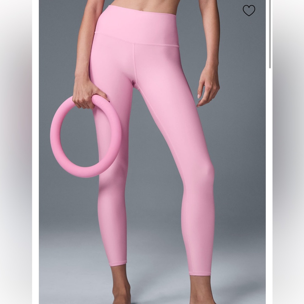SOLD OUT Sweet Pink Alo Airlift Leggings
